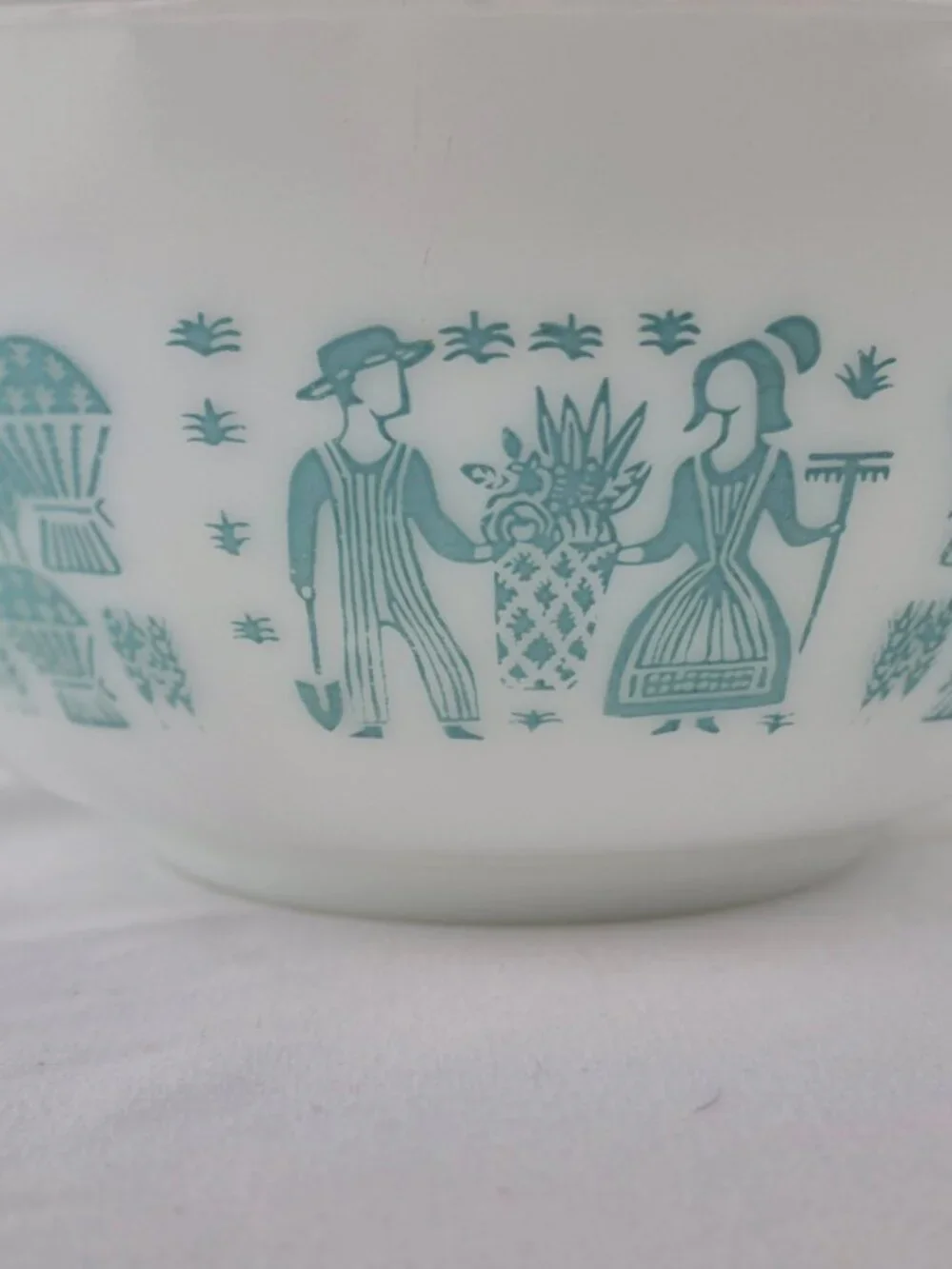 Vintage Pyrex 443 2.5 Quart Amish Butter Print Cinderella Style Bowl